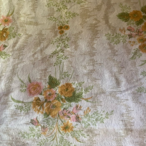 Vintage Wool Blanket Satin Trim Floral Mustard Yellow Botanical Wildflowers Boho - Picture 9 of 11